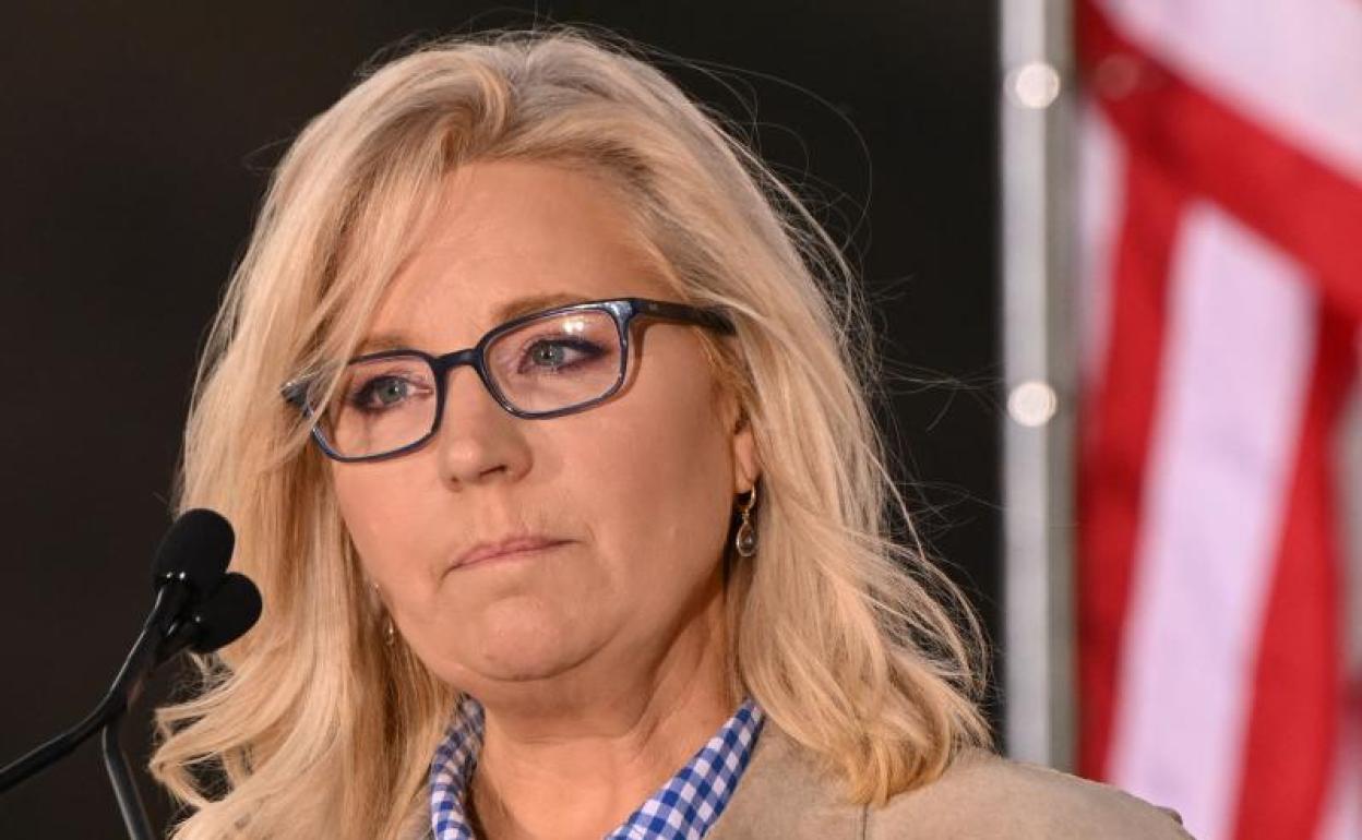 Liz Cheney muestra su tristeza tras la pérdida de las primarias en Wyoming