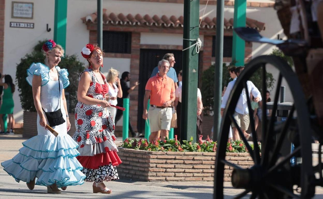 Feria de Málaga 2022: Los malagueños reservan fuerzas en el ecuador de la feria