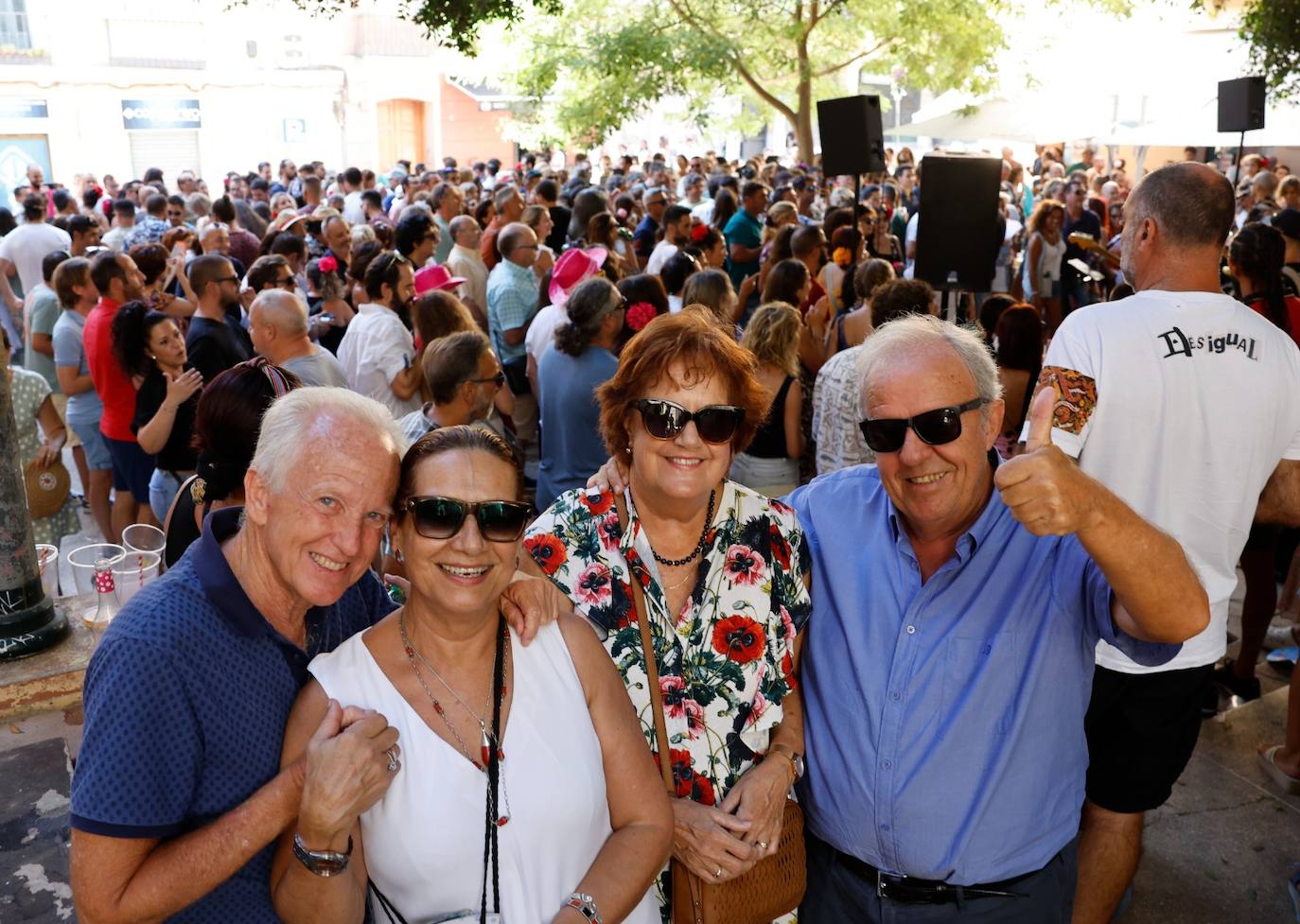 En el centro de Málaga las ganas de fiesta no desfallecieron este viernes 