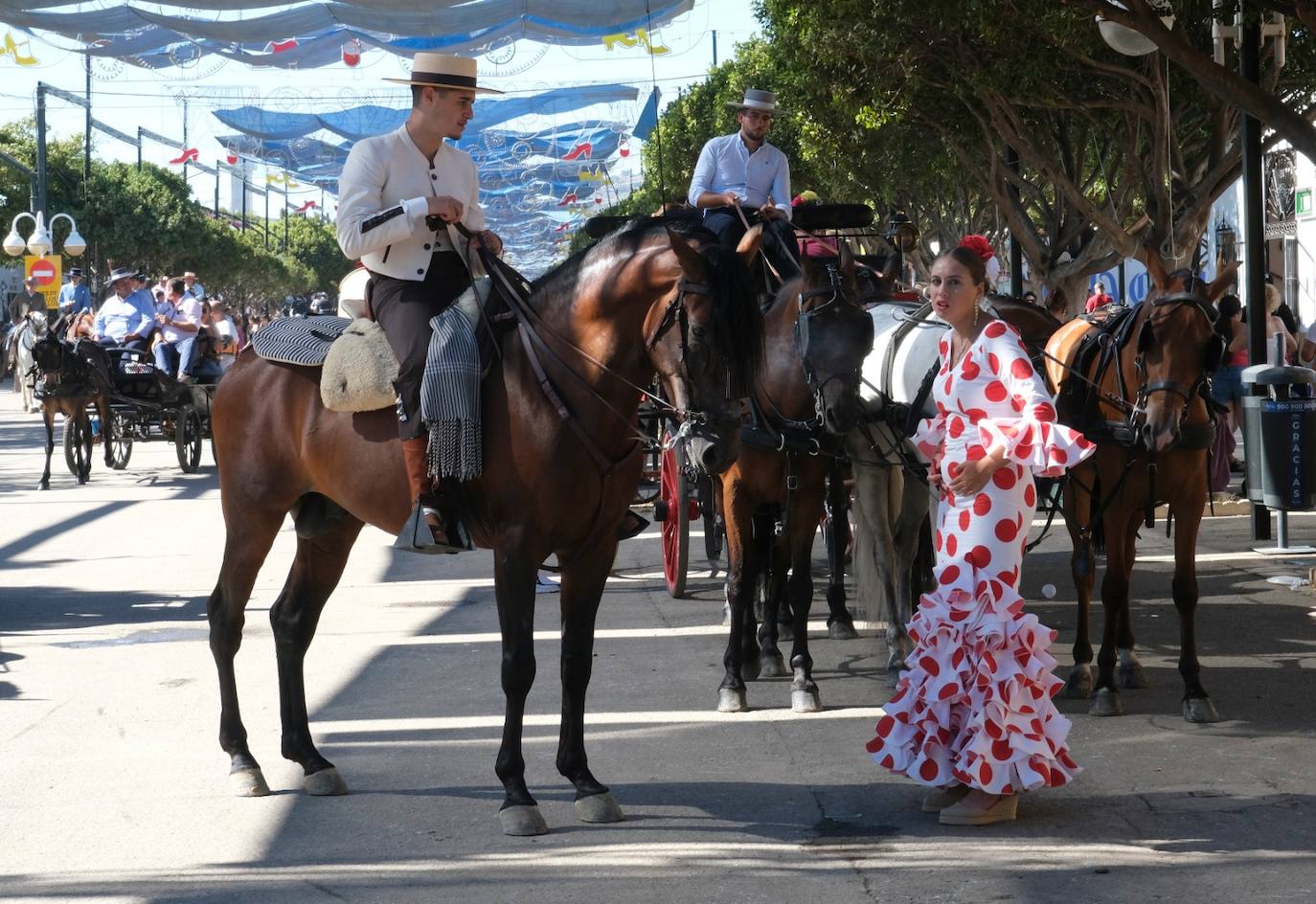 Los caballos volvieron a tener protagonismo en el real de la Feria este viernes 