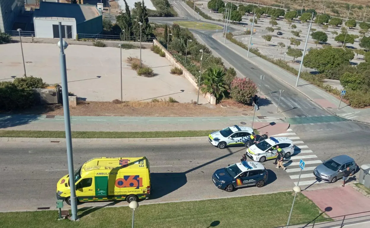 Un hombre dispara con una escopeta de perdigones y hiere a tres