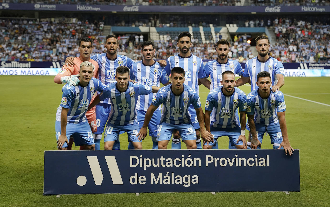 El conjunto visitante se adelantó en el minuto 43 y terminó goleando al Málaga en un partido para olvidar 