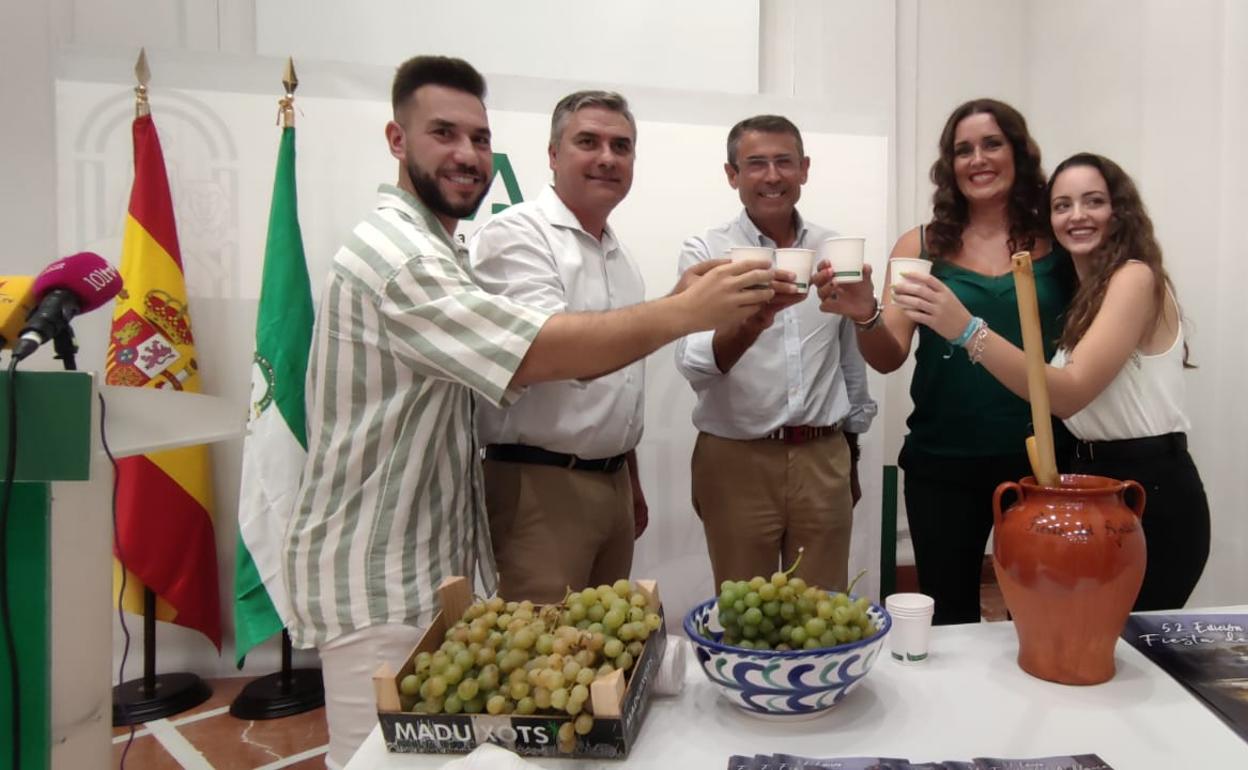 Acto de presentación de la fiesta de Almáchar, este martes en la capital malagueña. 