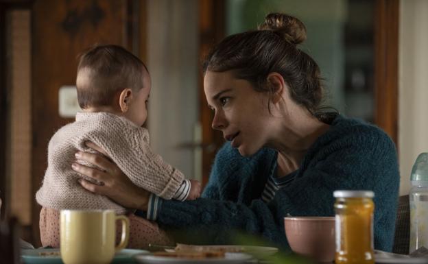 Laia Costa en 'Cinco lobitos', que arrasó en el Festival de Málaga.