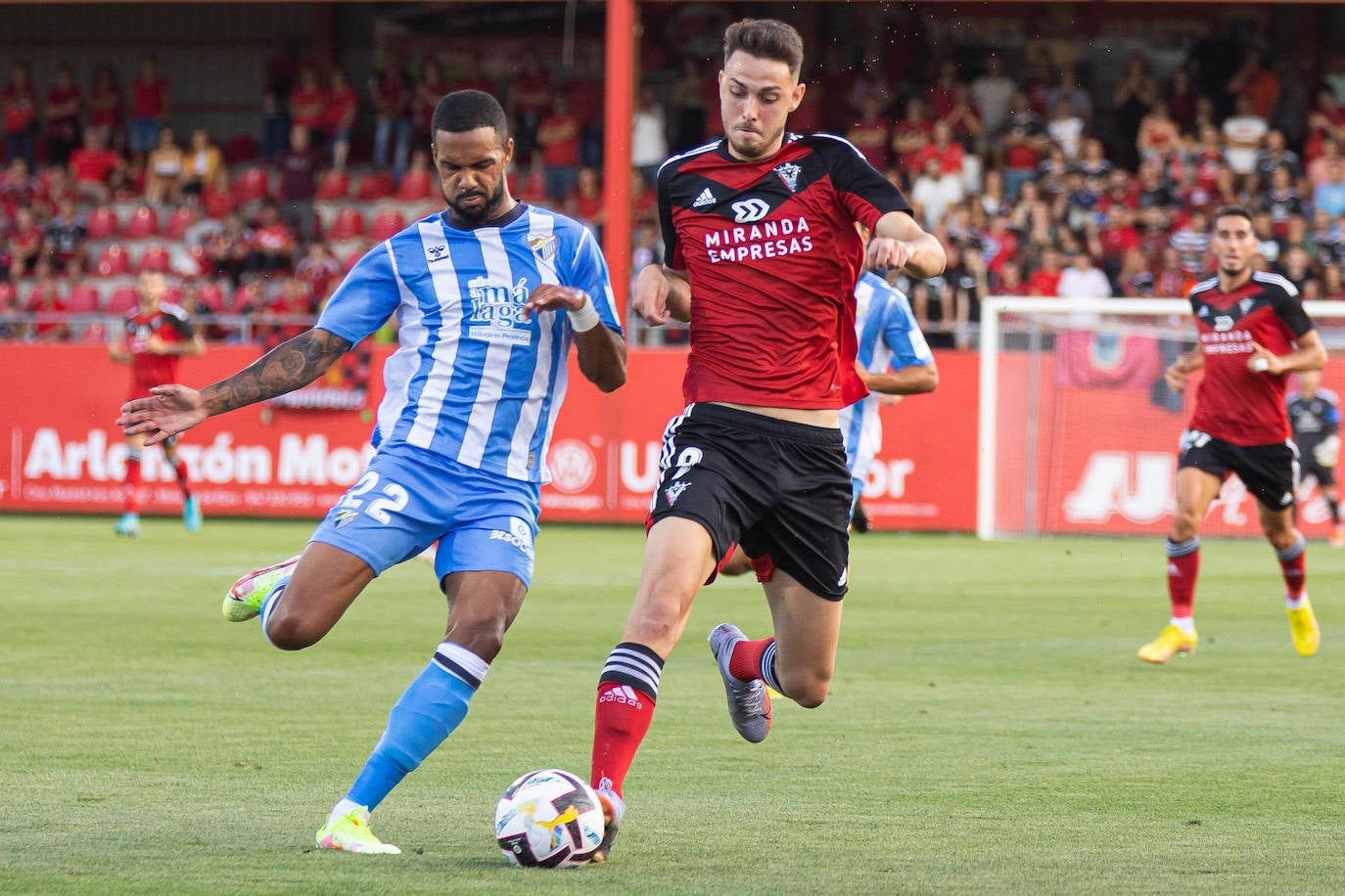 Fotos: El Mirandés-Málaga