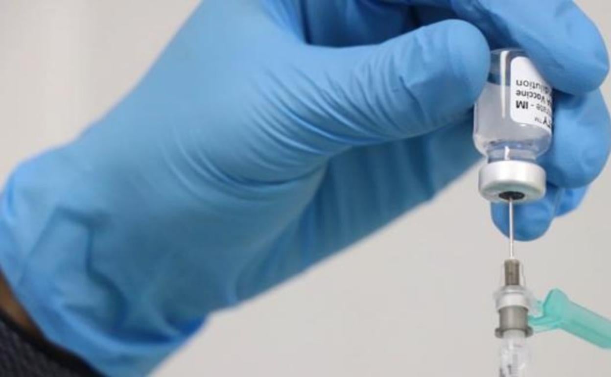 Coronavirus: Las vacunas contra las variantes de la Covid-19 empezarán a aplicarse entre septiembre y octubre