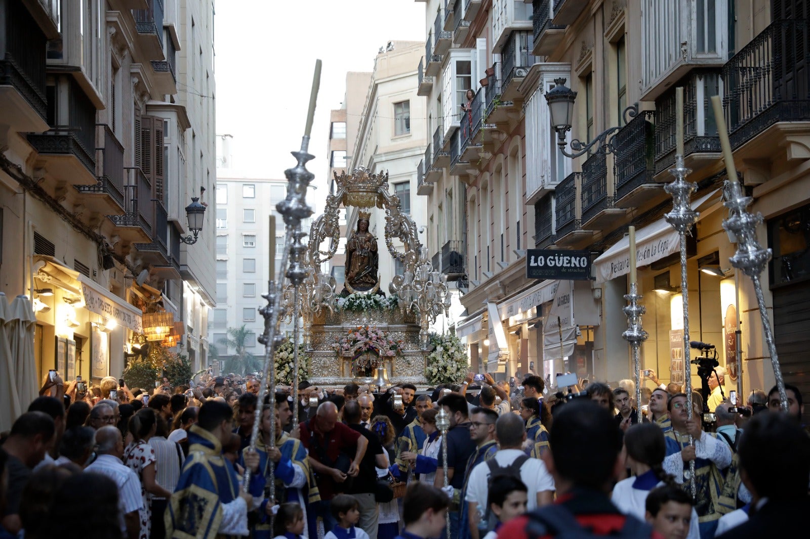 Fotos: Festividad de Santa María de la Victoria: ofrenda floral y misa a la Patrona de Málaga