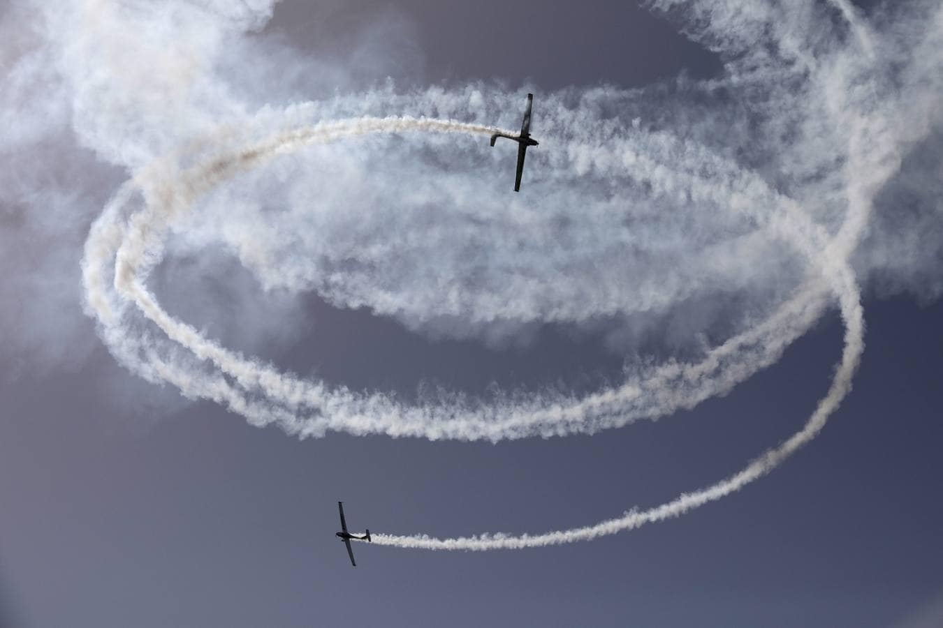 Desde primera hora de la mañana la playa ya estaba llena de amantes de la cultura aeronáutica para coger sitio y presenciar lo que ya se reconoce como uno de los mejores festivales aéreos de Europa. Uno de los espectáculos que ha suscitado mayor expectación ha sido el conocido como 'dron humano' de Gravity Industries. 