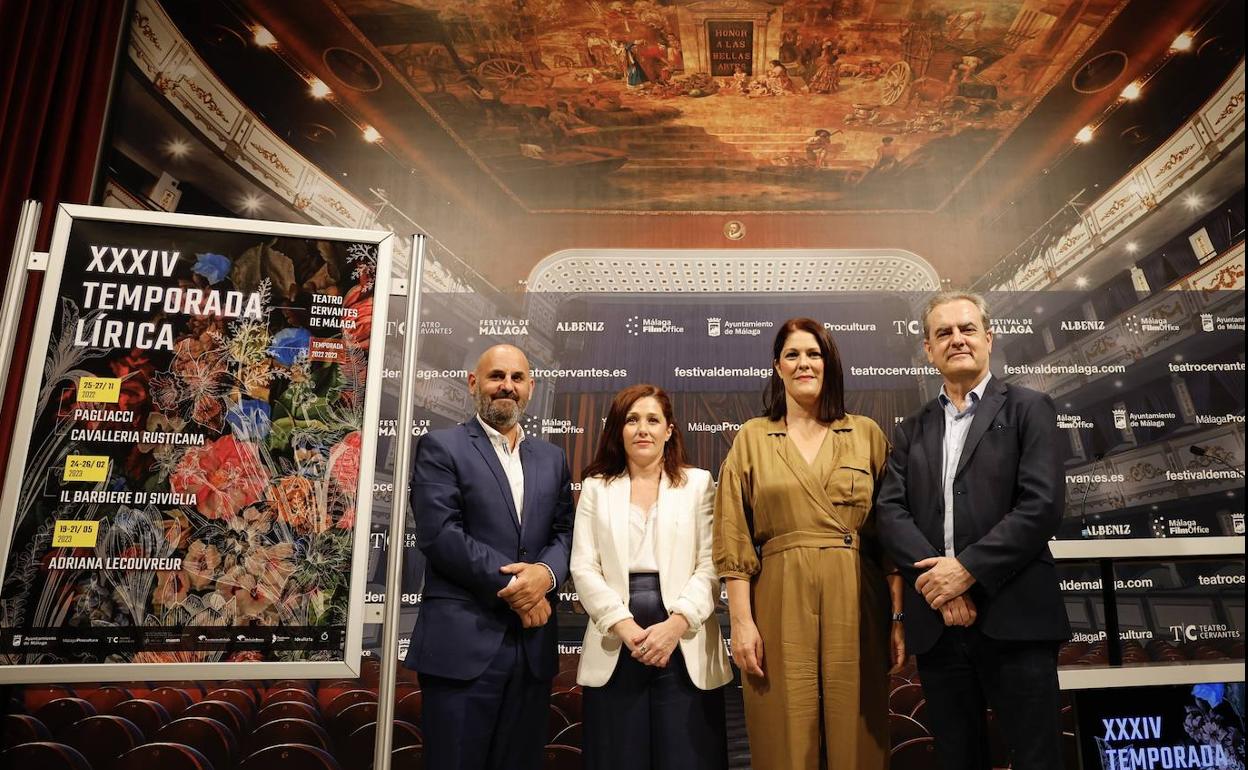 Juan de Mata Sanz, Gema Domínguez, Noelia Losada y Juan Antonio Vigar, en la presentación de la Temporada Lírica. 