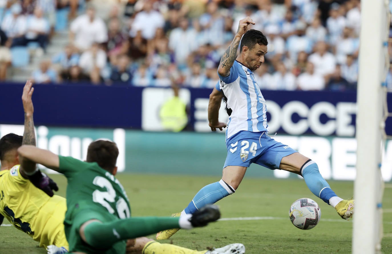 Buen ambiente en La Rosaleda en el estreno de Pepe Mel en el banquillo 