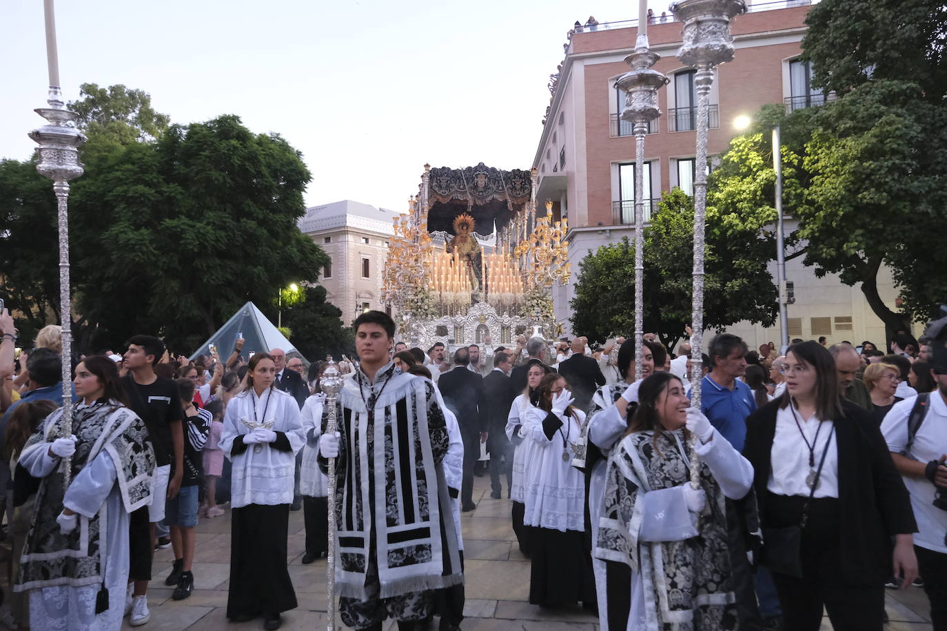 Se celebran los actos del centenario de la cofradía perchelera 