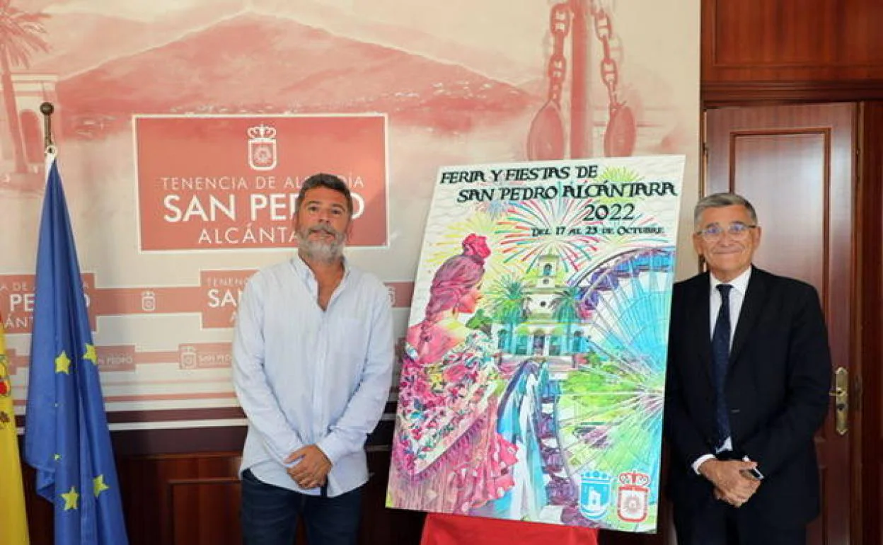 El director general de Turismo y Fiestas, Rubén Sánchez, y el teniente alcalde de San Pedro, han presentado este martes el cartel de la Feria y Fiestas del núcleo urbano. 