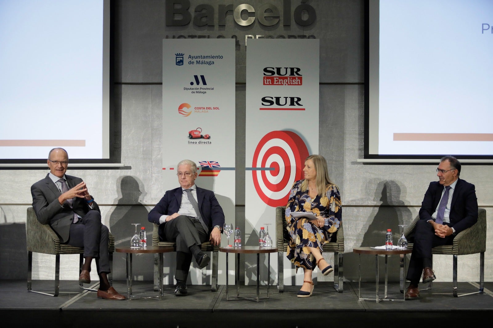 Diferentes expertos en economía, turismo o comercio debaten en diferentes ponencias, en el Hotel Barceló de Málaga