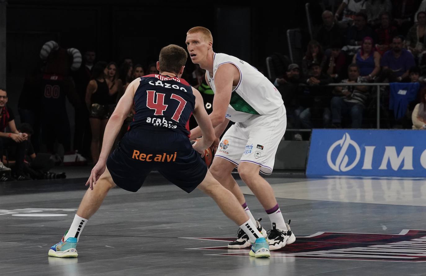 El Unicaja pierde en su visita al Baskonia en la primera jornada de competición. 