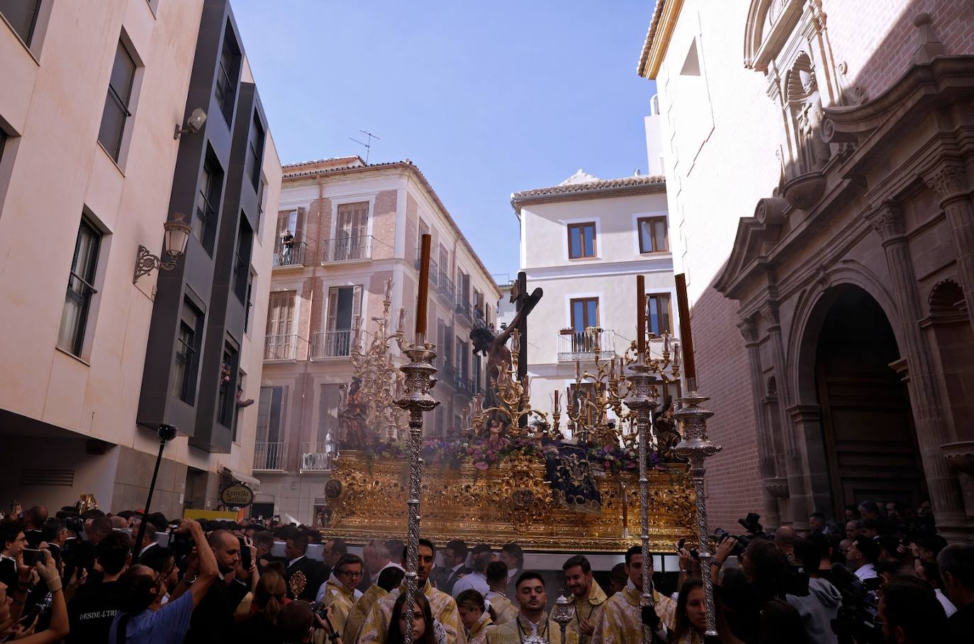 Procesión extraordinaria por el Centro de Málaga del Cristo de la Agonía. 