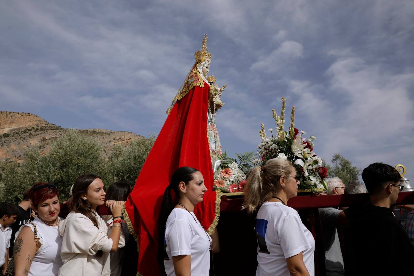 Peñarrubaia inaugura su local-ermita, que guarda la memoria del pueblo inundado. 