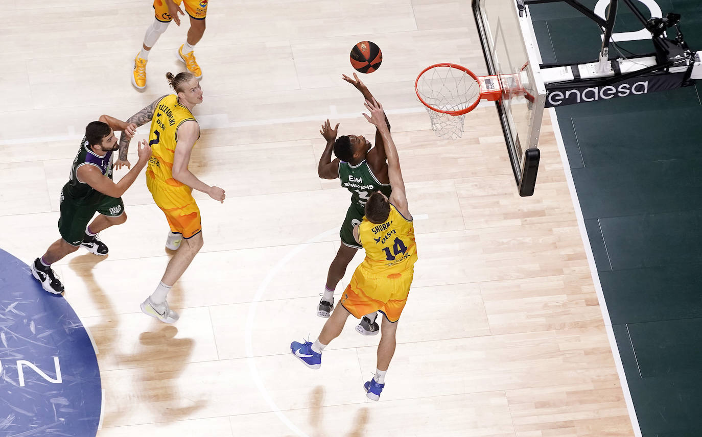 El Unicaja suma su primer triunfo de la temporada. 