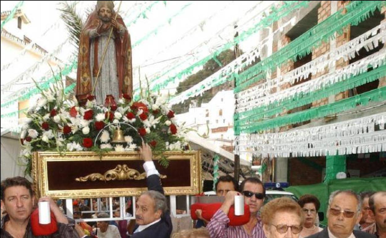 Procesión de Dionisio Areopagita, patrón de Ojén. 