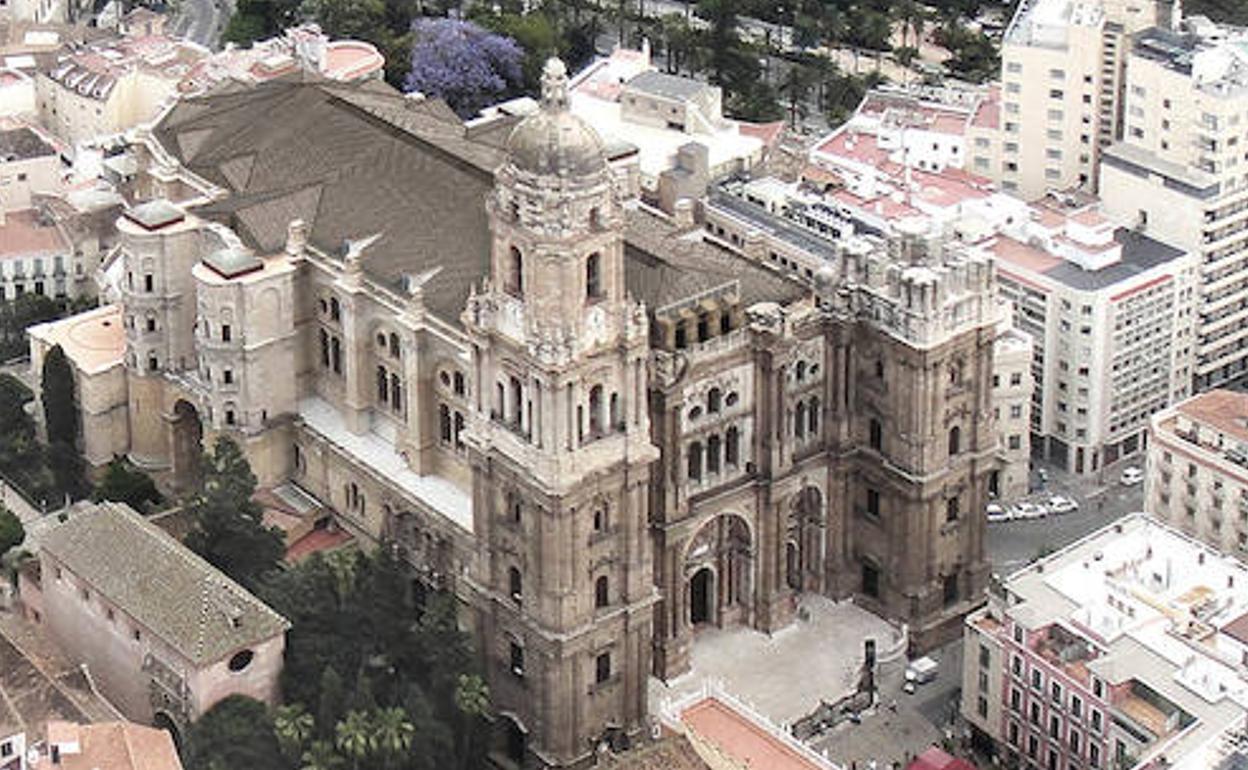 El Ayuntamiento de Málaga impulsa la construcción del tejado de la Catedral con una modificación presupuestaria de un millón de euros