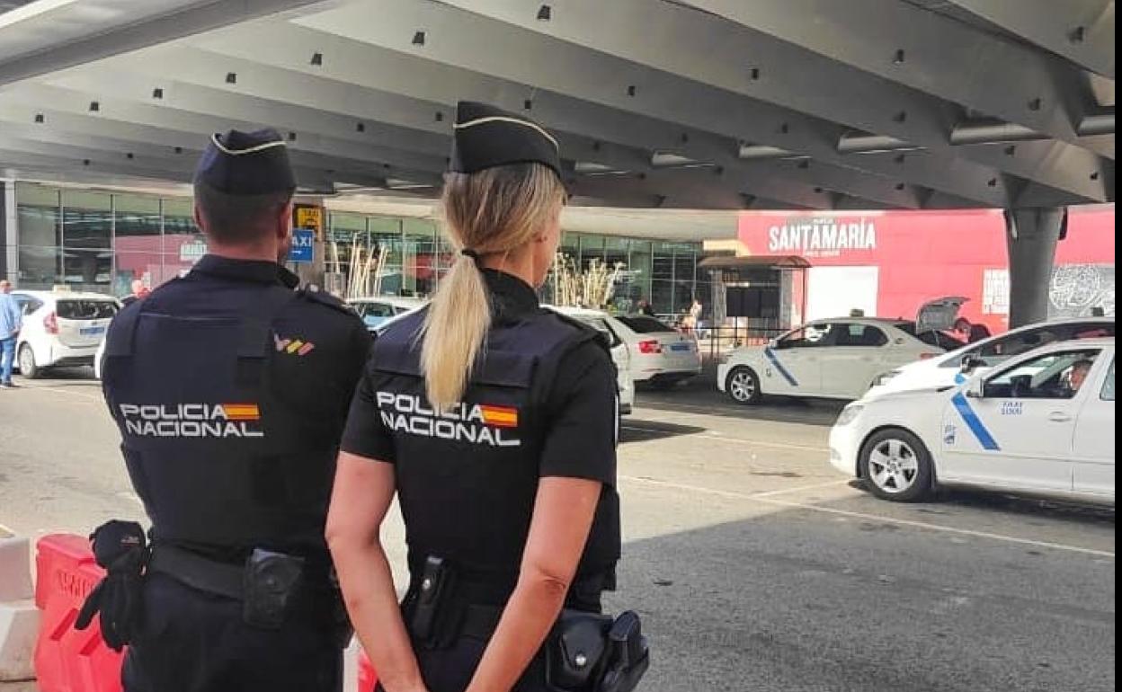 Detenidos 10 taxistas en Málaga por acosar a dos conductores de VTC durante la huelga 
