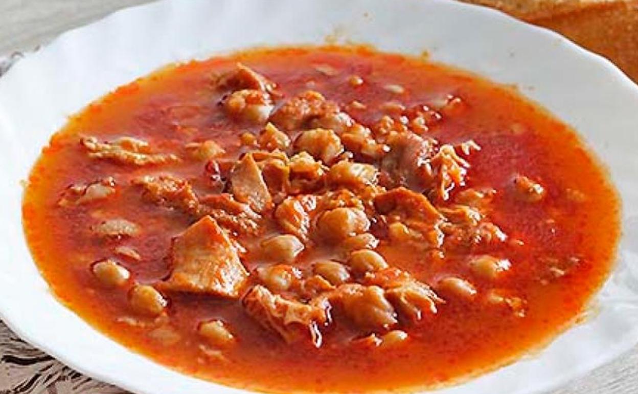 Bares donde comer en Granada: Los siete bares de barrio que no te puedes perder en Granada con Soletes Repsol