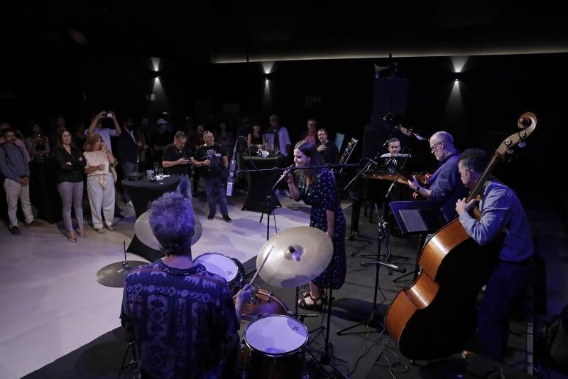 Teatro infantil y un ciclo de música de cámara homenaje a Picasso estrenan la sala de la escuela que será la primera en ofrecer en Andalucía un grado superior en jazz.