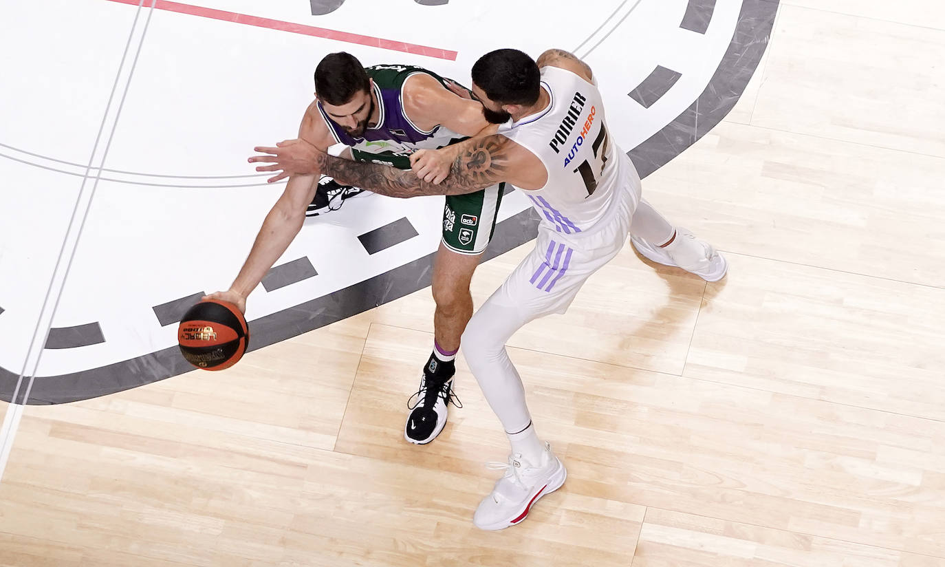 El cuadro malagueño se ha medido este domingo al Real Madrid arropado por un Martín Carpena lleno