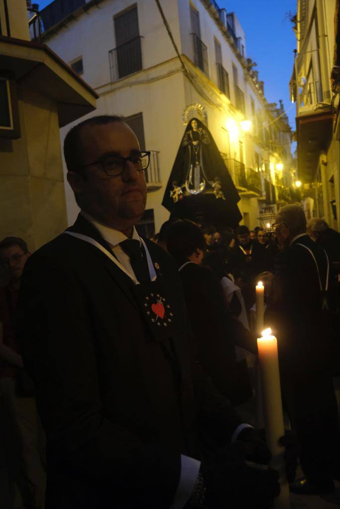 Más de 30.000 personas acudieron este sábado a los desfiles procesionales en Vélez-Málaga. 