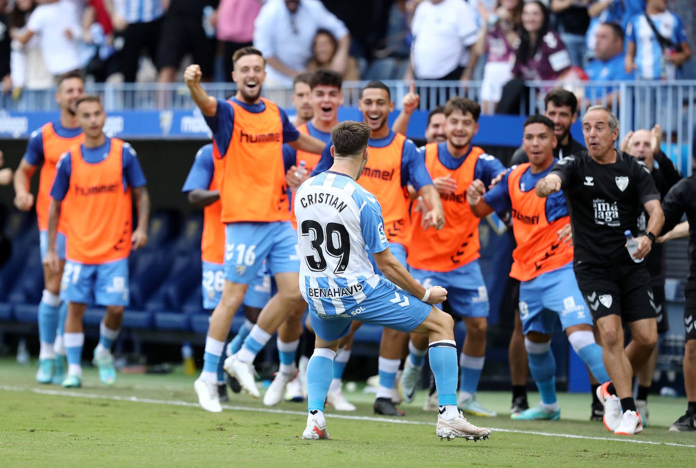 El Málaga se adelantó en el minuto 4 por medio de Cristian 