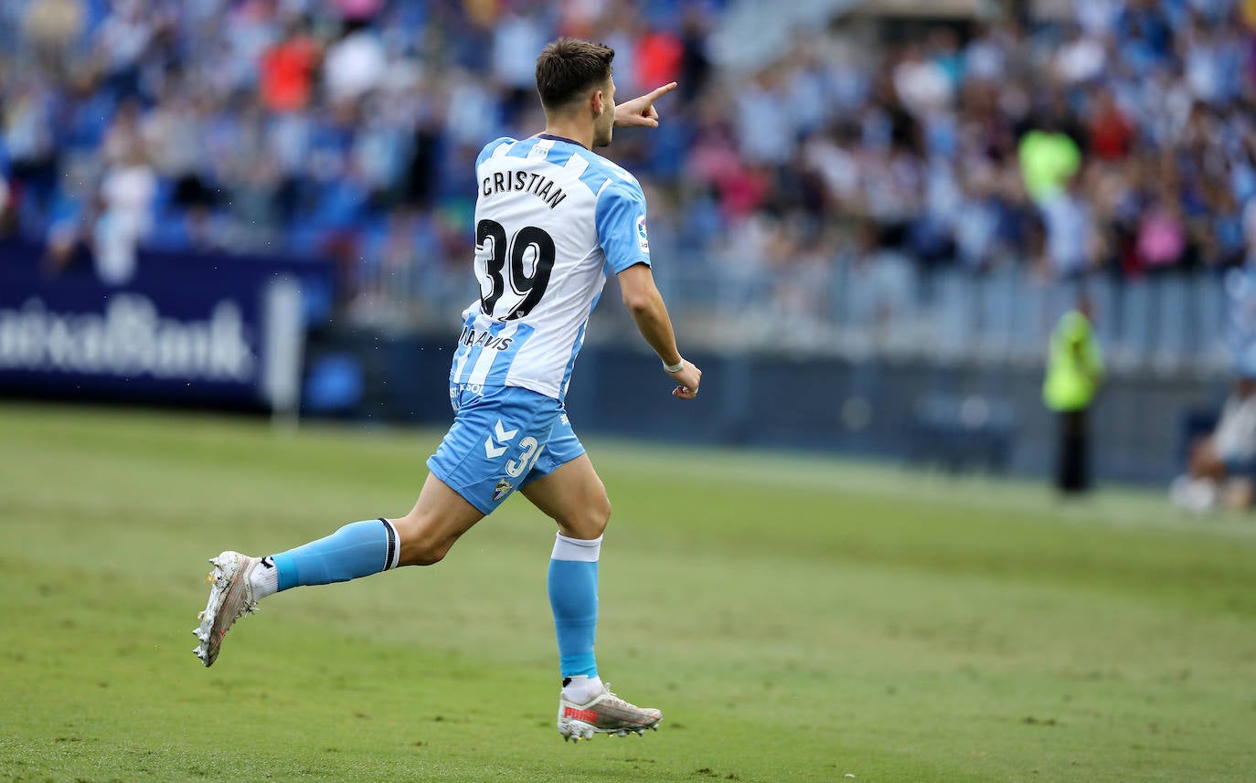 El Málaga se adelantó en el minuto 4 por medio de Cristian 