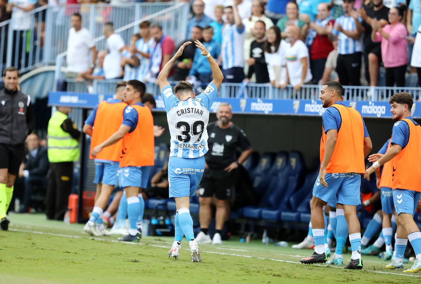 El Málaga se adelantó en el minuto 4 por medio de Cristian 