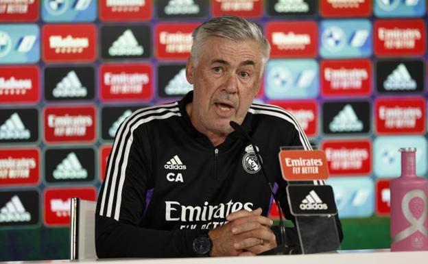 Carlo Ancelotti, durante la rueda de prensa. 