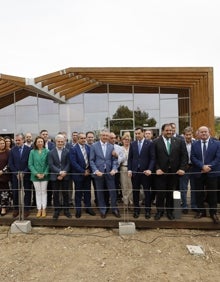 Imagen secundaria 2 - El Caminito del Rey estrena su Centro de Visitantes con 240 plazas de aparcamiento y un mirador
