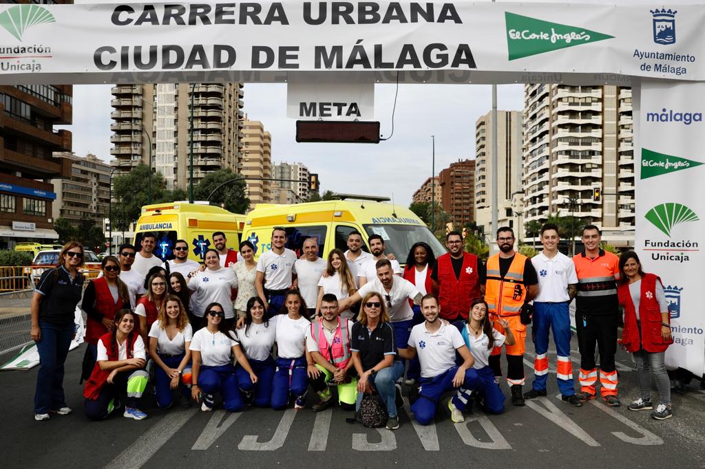 Casi 11.000 atletas participan este domingo en esta prueba que discurre por la capital malagueña.