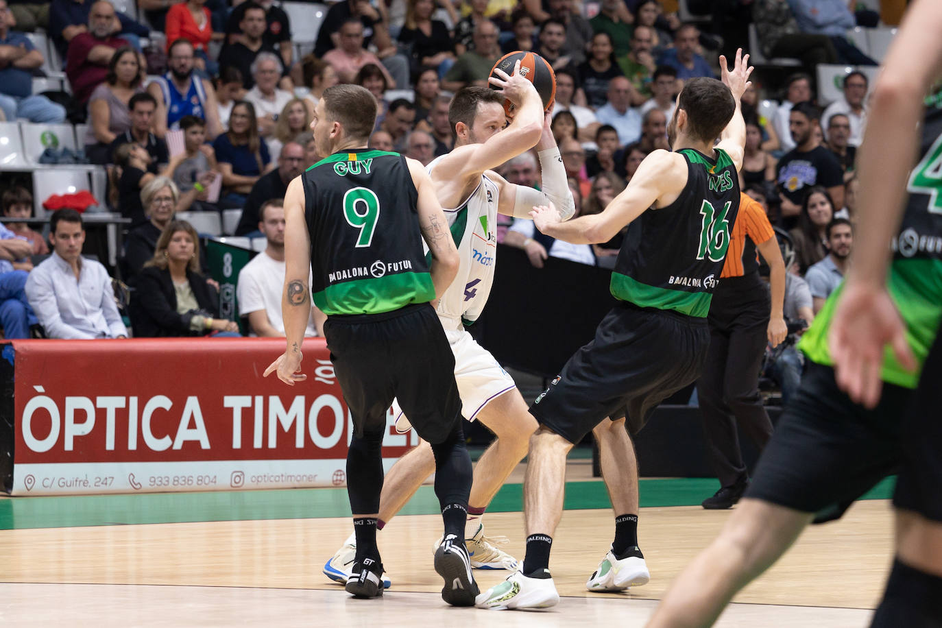 Derrota del Unicaja en la cancha del Joventut. 