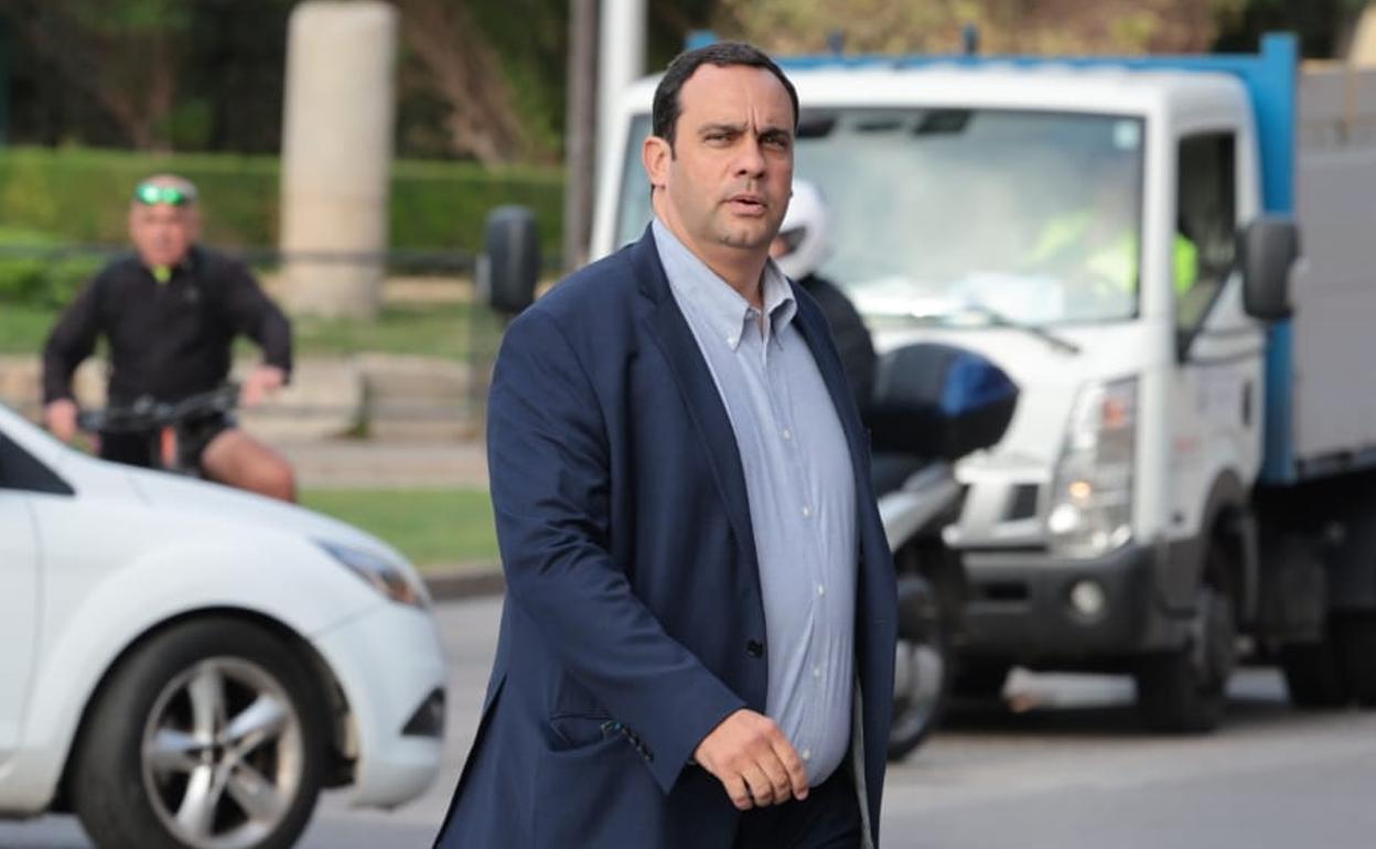 El gerente de Smassa, Manuel Díaz, antes de su comparecencia pública. 