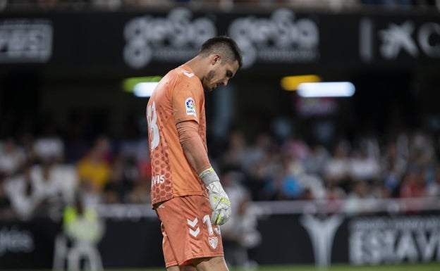 Yáñez, cabizbajo tras la derrota. 