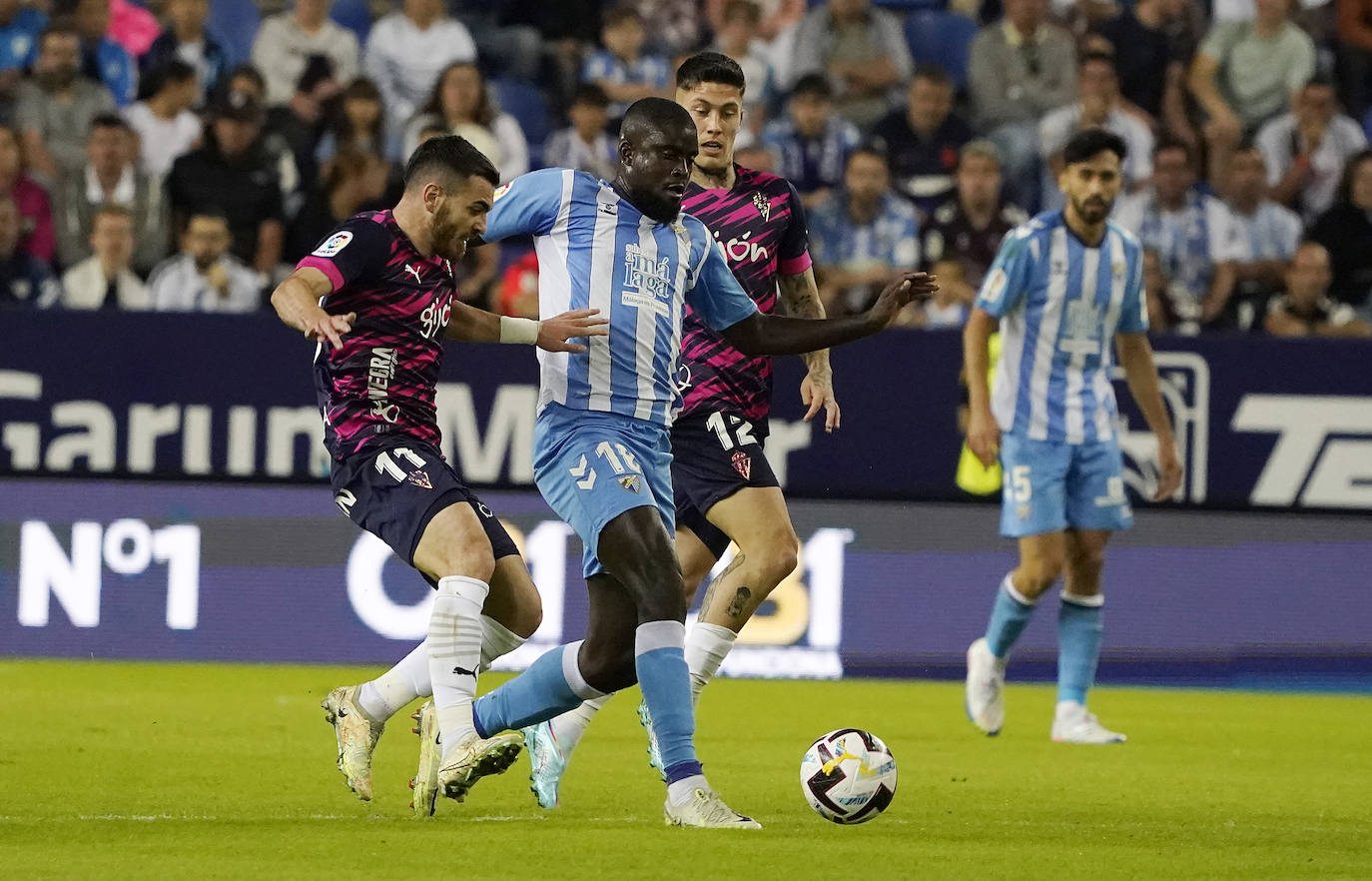 El Málaga arañó el empate después de gran parte del partido por detrás en el marcador 