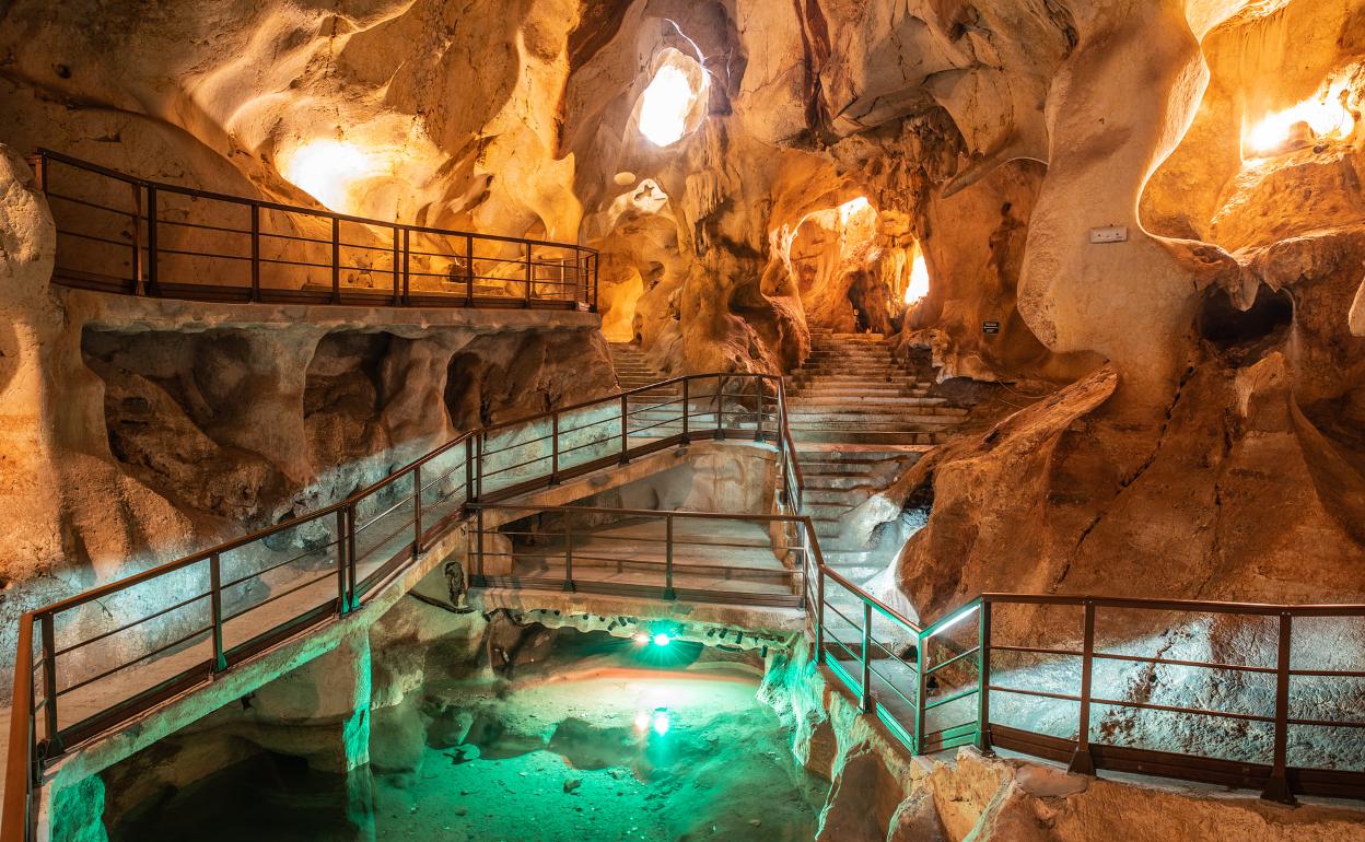 Imagen de la Cueva del Tesoro de Rincón de la Victoria. 