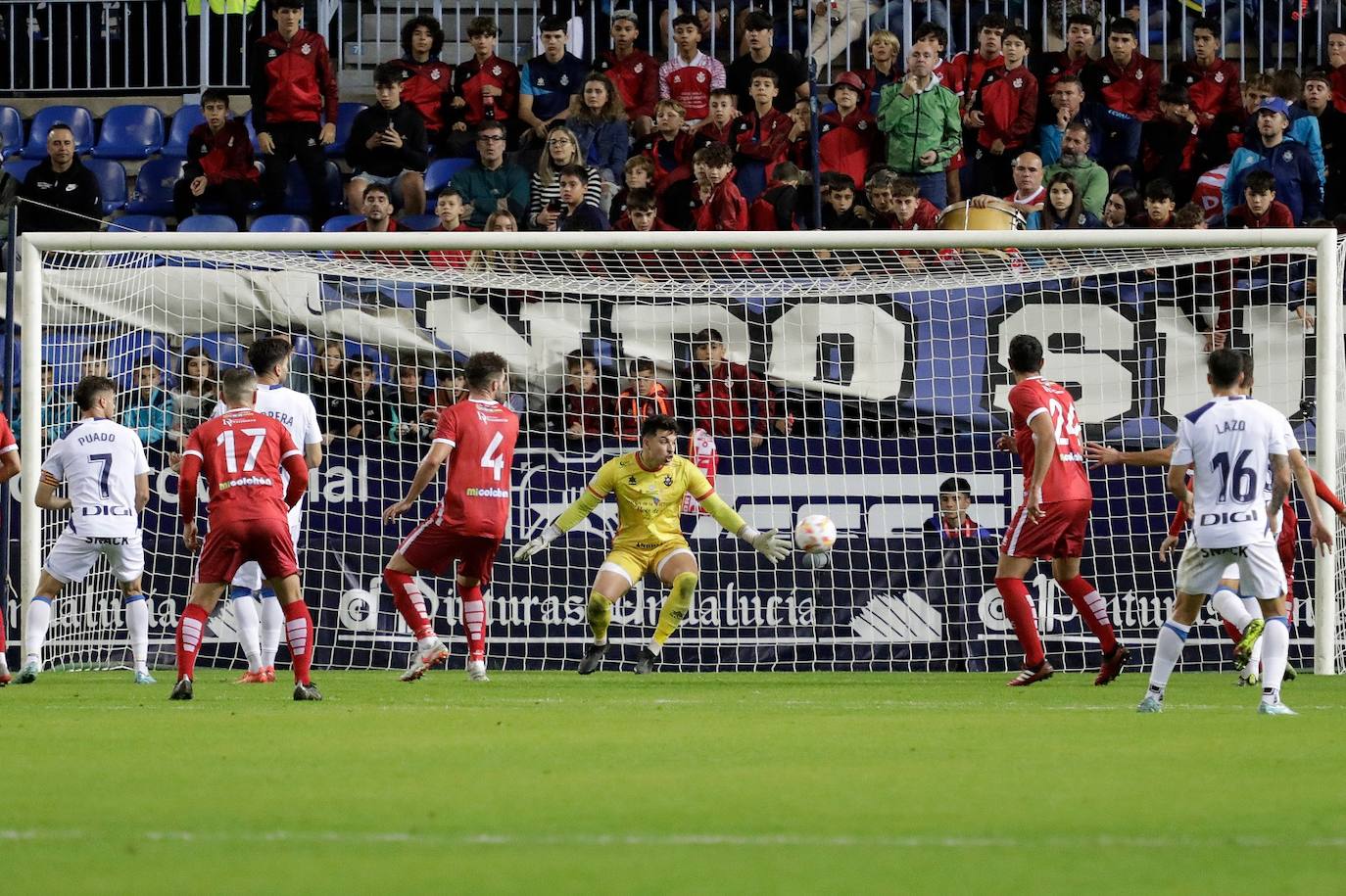 El Rincón cae en copa ante el Espanyol (0-3). 