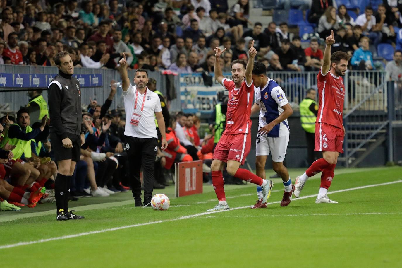 El Rincón cae en copa ante el Espanyol (0-3). 