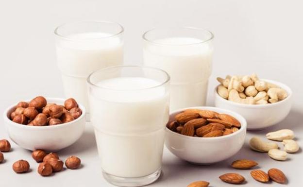 ¿Cuál es la mejor bebida vegetal para tomar con el café?