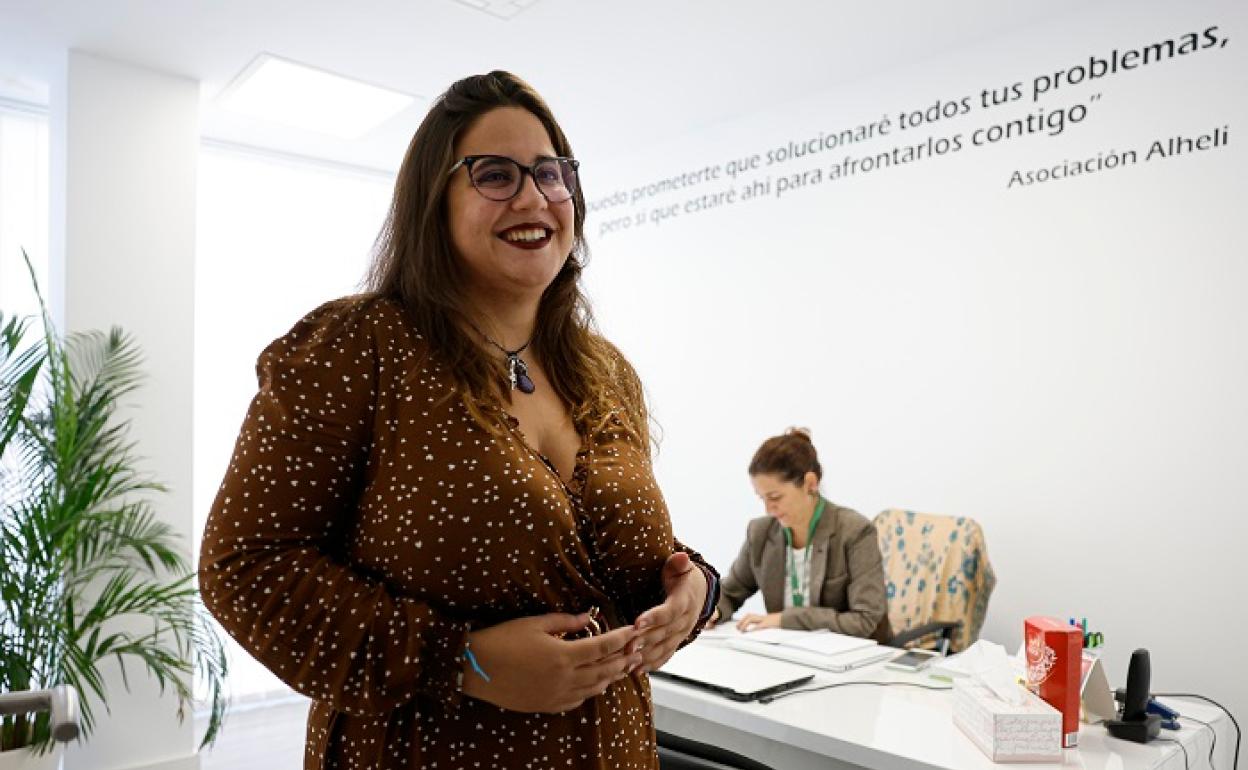 Hilaria Bernal, en las oficinas de Alhelí, después de realizar la entrevista. 