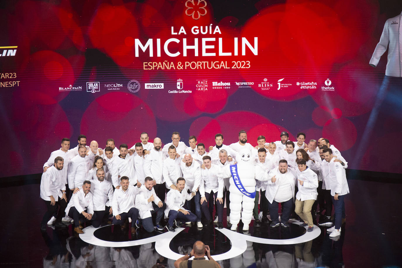 La fiesta se trasladó de la gala en Toledo al propio restaurante, donde se celebró la distinción de la Guía Michelin.