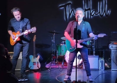 Imagen secundaria 1 - Fran Ruiz, Juan Di Gallego y Miguel Gromé, durante el concierto de anoche de Feo en The Hall.