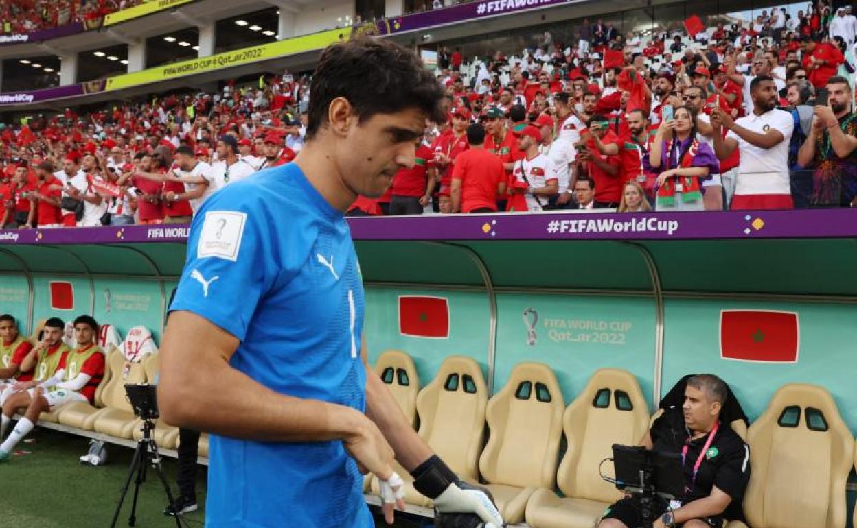 Yassine Bono, portero marroquí del Sevilla. 