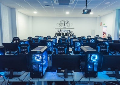 Imagen secundaria 1 - La Fábrica del Videojuego de Málaga se expande en Sevilla