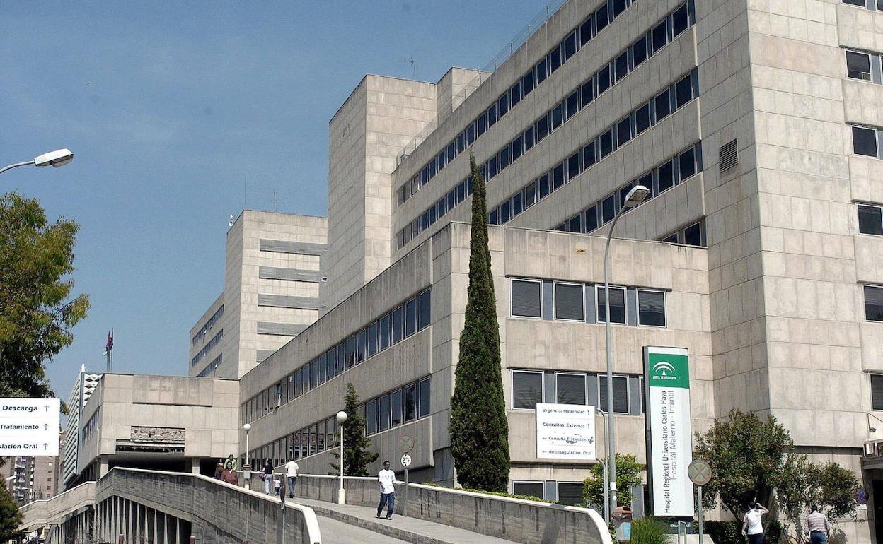 Fachada del Hospital Materno de Málaga. 