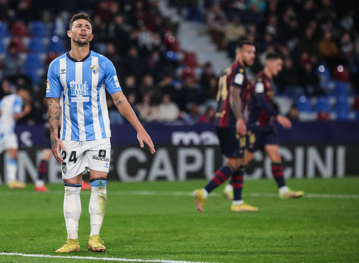 Derrota del Málaga en su visita al Levante. 