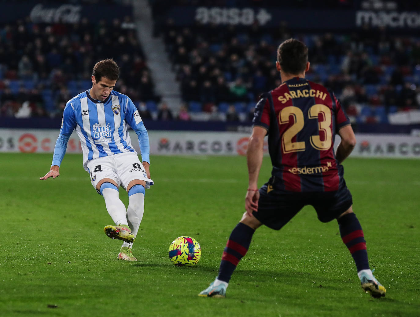 Derrota del Málaga en su visita al Levante. 